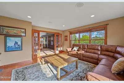 63 Blythewood Dr, Pittsfield, MA 01201 - Photo 11