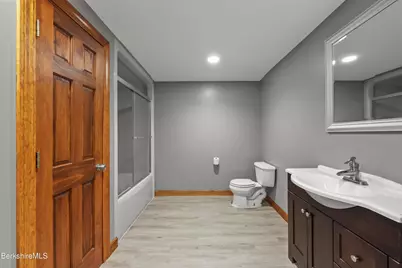 63 Blythewood Dr, Pittsfield, MA 01201 - Photo 57