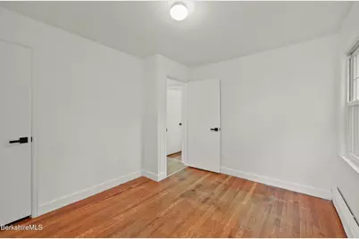 66 Wilson St, Pittsfield, MA 01201 - Photo 17