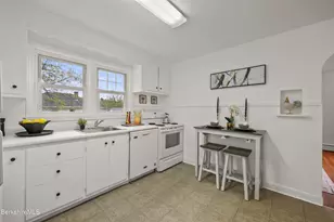 66 Wilson St, Pittsfield, MA 01201 - Photo 11