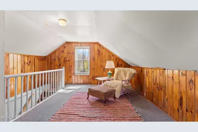 8 Mohegan St, Pittsfield, MA 01201 - Photo 21