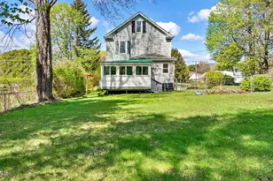 8 Mohegan St, Pittsfield, MA 01201 - Photo 29