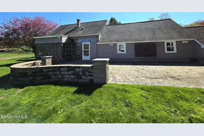 659 Pecks Rd, Pittsfield, MA 01201 - Photo 5
