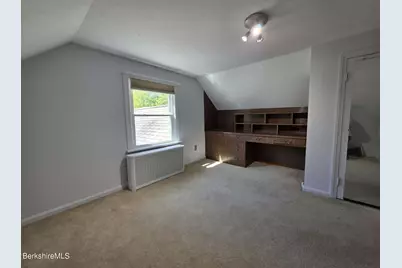 659 Pecks Rd, Pittsfield, MA 01201 - Photo 15