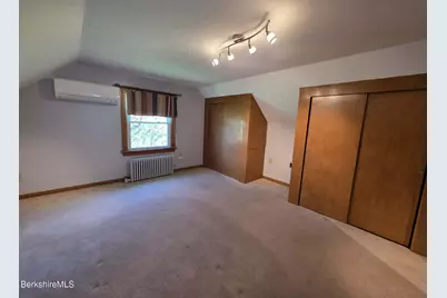 659 Pecks Rd, Pittsfield, MA 01201 - Photo 17