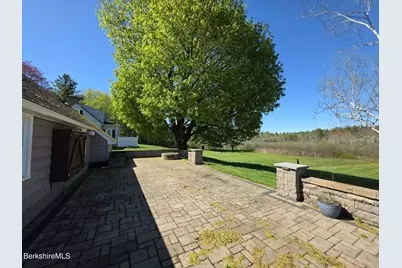 659 Pecks Rd, Pittsfield, MA 01201 - Photo 3