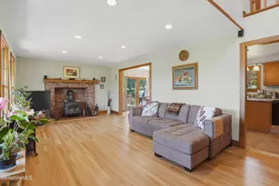 85 Via Franco St, Lee, MA 01238 - Photo 9
