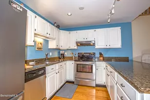 2 Wallace Rd, Stockbridge, MA 01262 - Photo 15