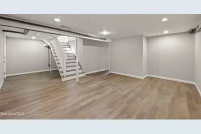 294 Dalton Ave, Pittsfield, MA 01201 - Photo 29
