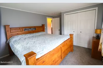 33 Gattuso Dr, North Adams, MA 01247 - Photo 19