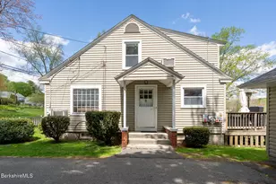 15 Sunrise St, Lanesborough, MA 01237 - Photo 3