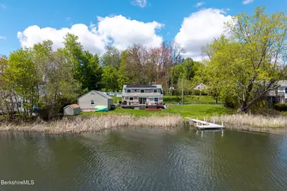 15 Sunrise St, Lanesborough, MA 01237 - Photo 27
