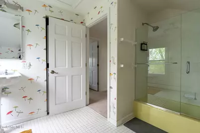 15 Sunrise St, Lanesborough, MA 01237 - Photo 23