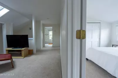 15 Sunrise St, Lanesborough, MA 01237 - Photo 19