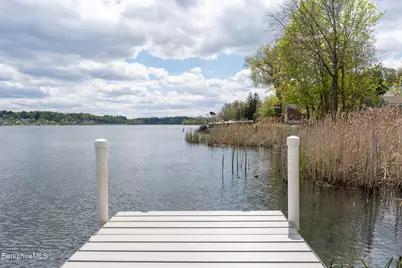 15 Sunrise St, Lanesborough, MA 01237 - Photo 31
