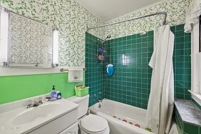 15 Kenilworth St, Pittsfield, MA 01201 - Photo 35