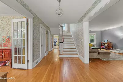 15 Kenilworth St, Pittsfield, MA 01201 - Photo 5