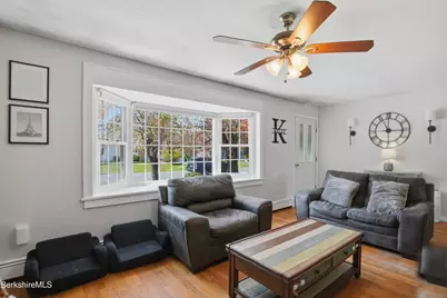 22 Quirico Dr, Pittsfield, MA 01201 - Photo 5