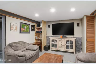 22 Quirico Dr, Pittsfield, MA 01201 - Photo 37
