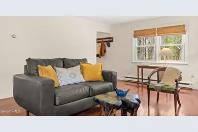 230 Middle Rd, Austerlitz, NY 12017 - Photo 5