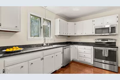 230 Middle Rd, Austerlitz, NY 12017 - Photo 9