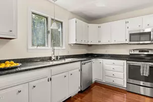 230 Middle Rd, Austerlitz, NY 12017 - Photo 9