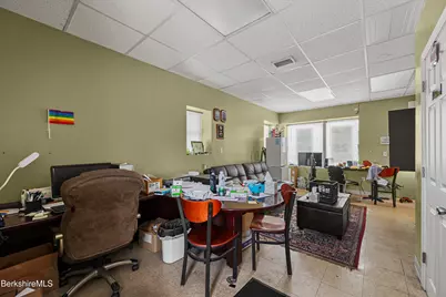 376 Tyler St, Pittsfield, MA 01201 - Photo 13