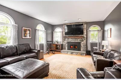 48 Lindsay Dr, Dalton, MA 01226 - Photo 11