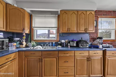 77 Imperial Ave, Pittsfield, MA 01201 - Photo 7