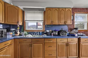 77 Imperial Ave, Pittsfield, MA 01201 - Photo 7