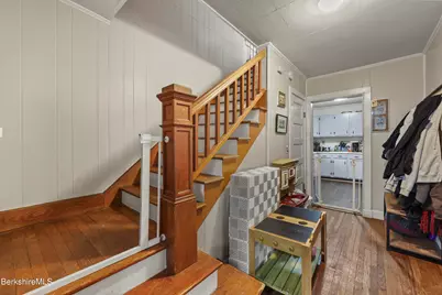87 Livingston Ave, Pittsfield, MA 01201 - Photo 3
