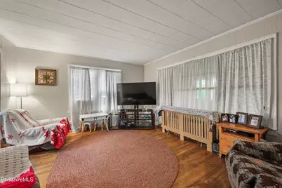 87 Livingston Ave, Pittsfield, MA 01201 - Photo 5