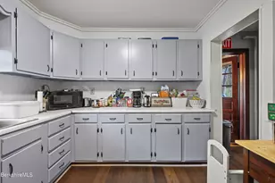87 Livingston Ave, Pittsfield, MA 01201 - Photo 9