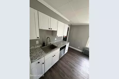 12 Clifford Ln, Adams, MA 01220 - Photo 5