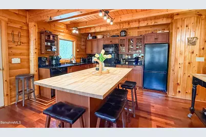 233 Algerie Rd, Becket, MA 01223 - Photo 5