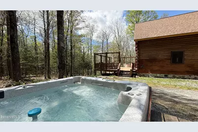 233 Algerie Rd, Becket, MA 01223 - Photo 5