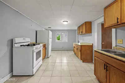 11 Richmond Ln, Adams, MA 01220 - Photo 9
