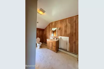 62 Walker St, North Adams, MA 01247 - Photo 21