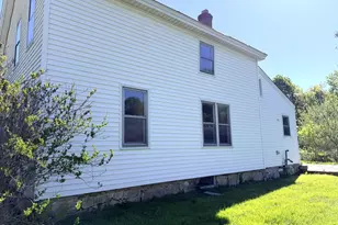 62 Walker St, North Adams, MA 01247 - Photo 27