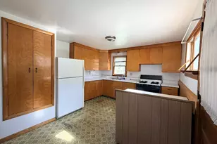 62 Walker St, North Adams, MA 01247 - Photo 3