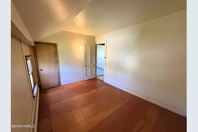 62 Walker St, North Adams, MA 01247 - Photo 19