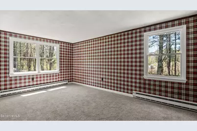 200 Hubbard St, Lenox, MA 01240 - Photo 33