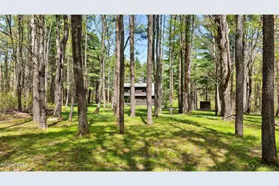 200 Hubbard St, Lenox, MA 01240 - Photo 7