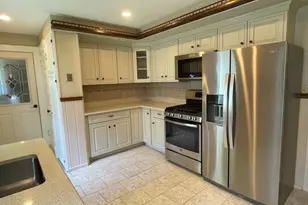38 Hollister St, Pittsfield, MA 01201 - Photo 11