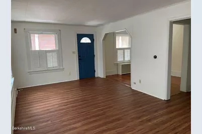 38 Hollister St, Pittsfield, MA 01201 - Photo 5