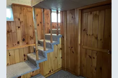 38 Hollister St, Pittsfield, MA 01201 - Photo 23
