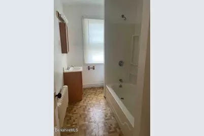 38 Hollister St, Pittsfield, MA 01201 - Photo 43