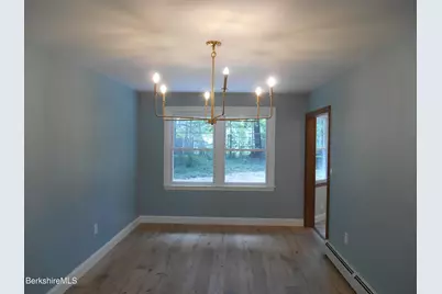 14 Cooper Pkwy, Pittsfield, MA 01201 - Photo 15