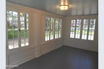 14 Cooper Pkwy, Pittsfield, MA 01201 - Photo 9