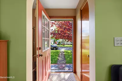 13 Simon Ave, Adams, MA 01220 - Photo 5